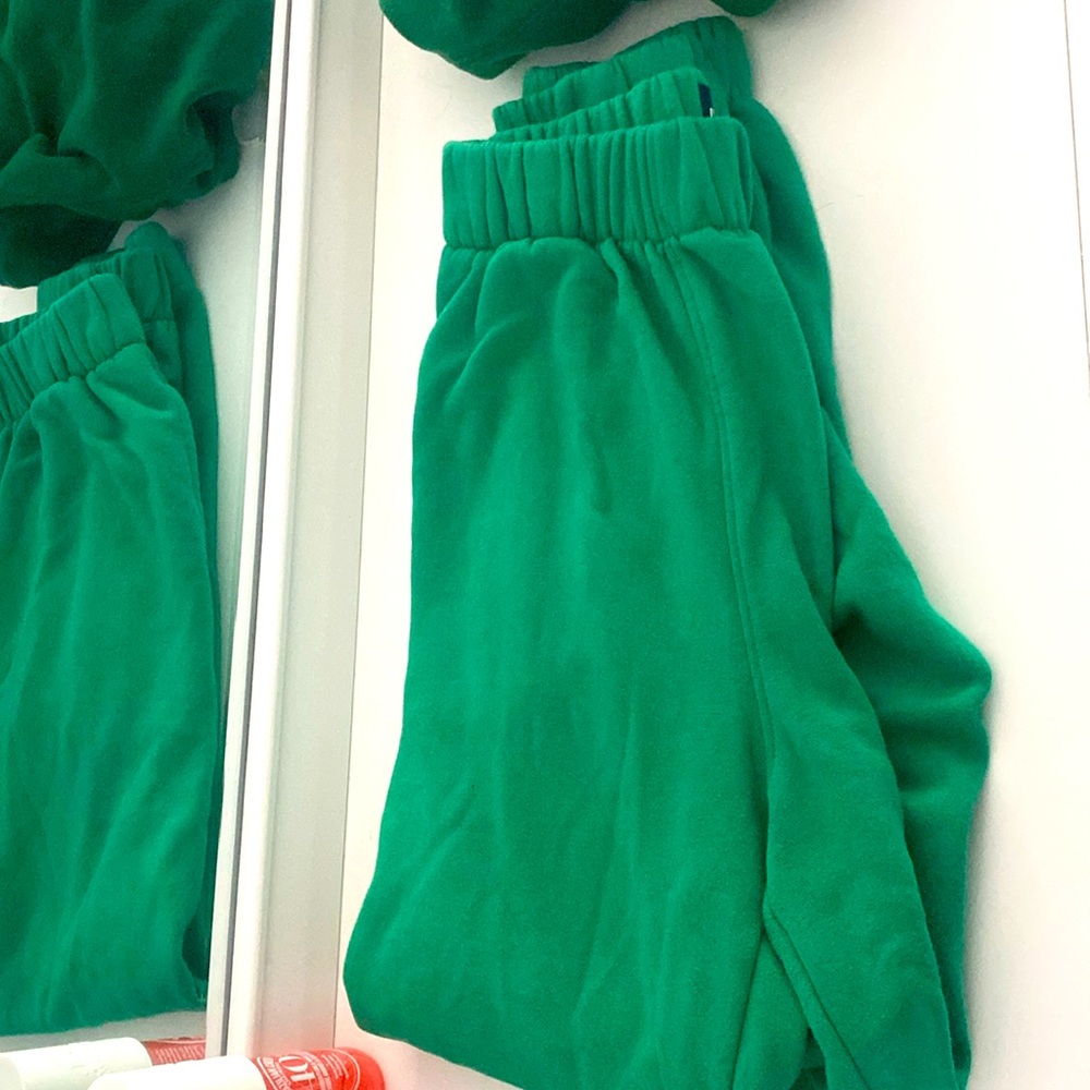 GAP. Sweats dark green.